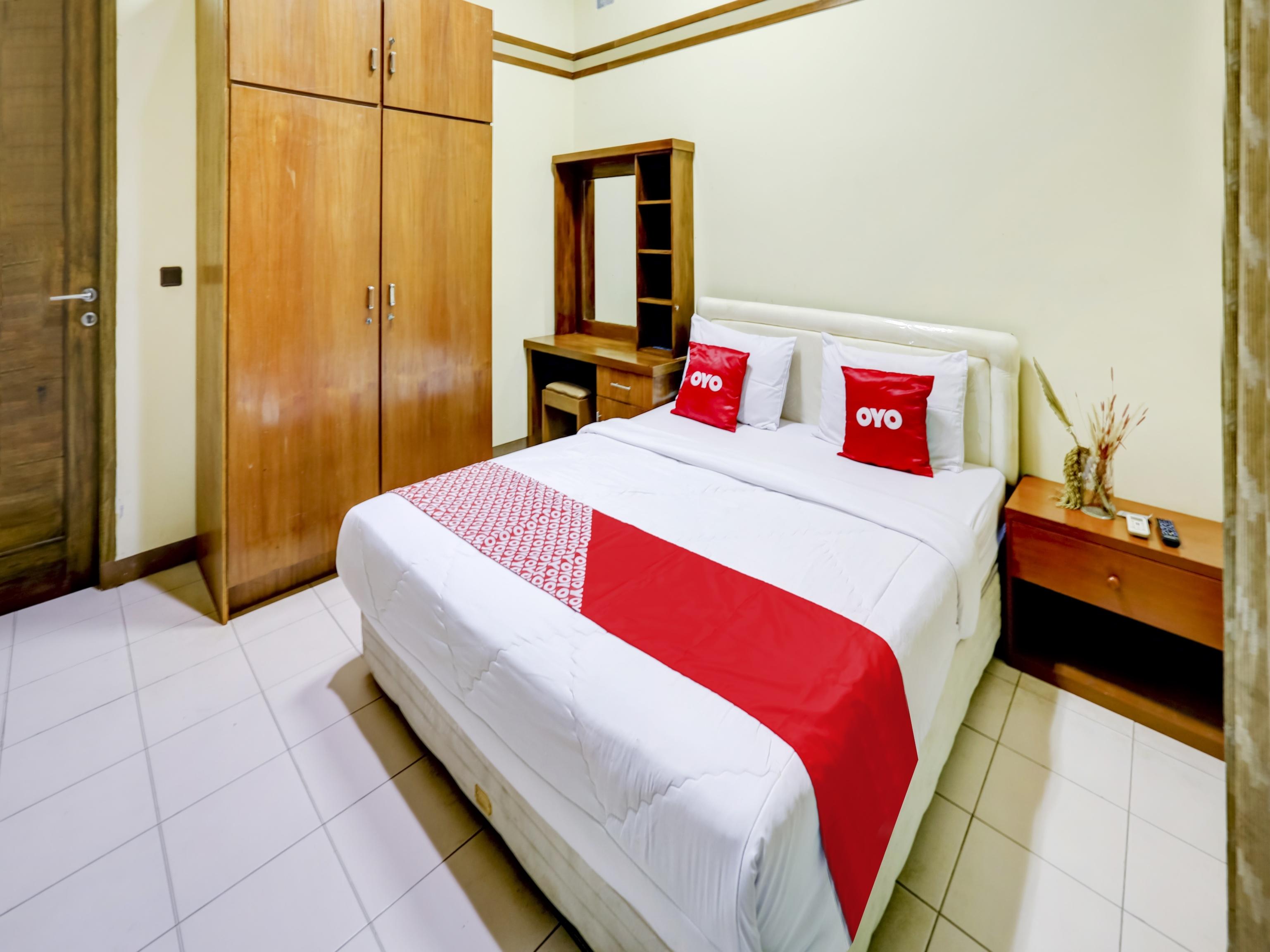 Oyo 90066 Tobana Pejaten House Jakarta Buitenkant foto