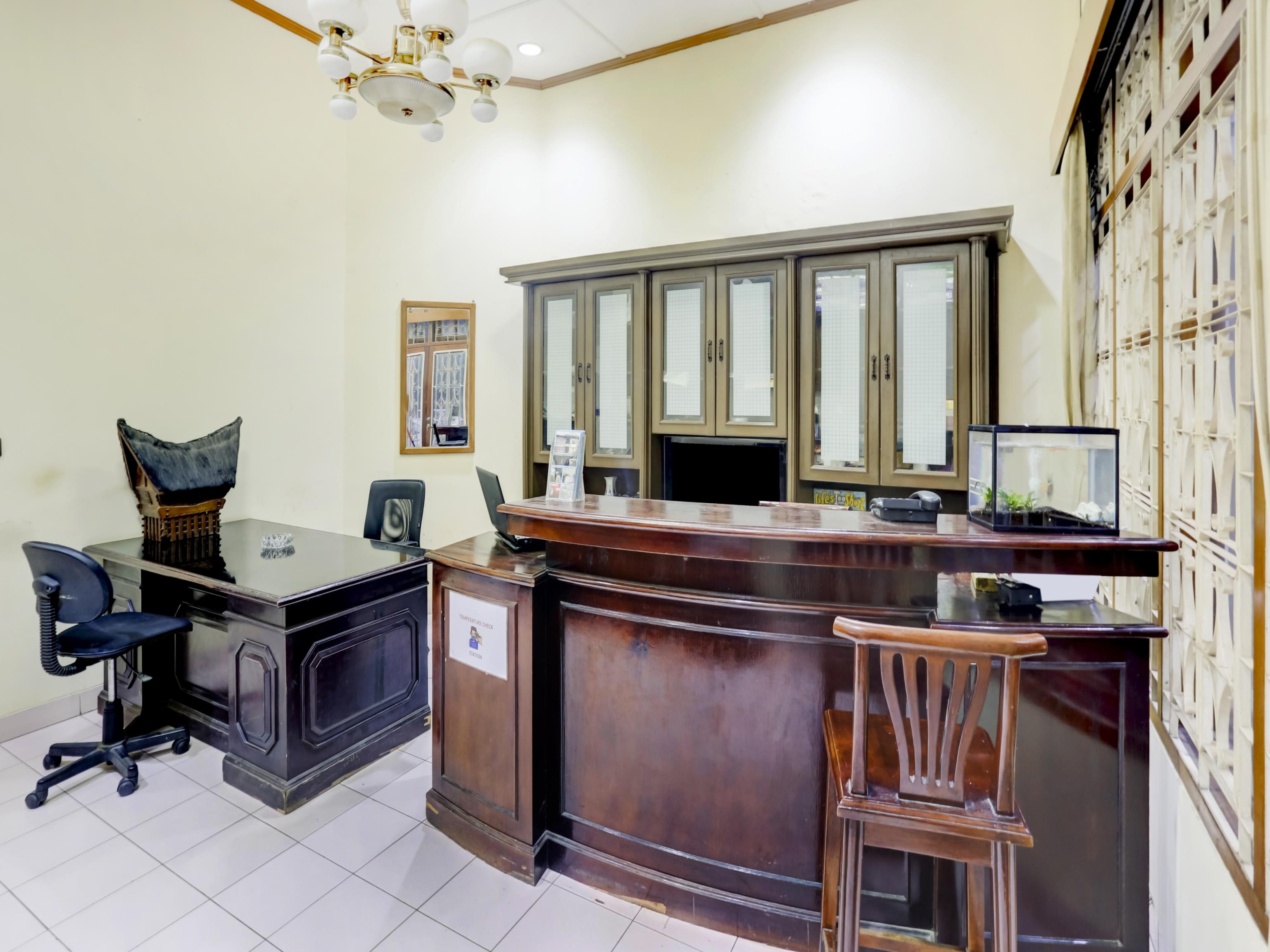 Oyo 90066 Tobana Pejaten House Jakarta Buitenkant foto