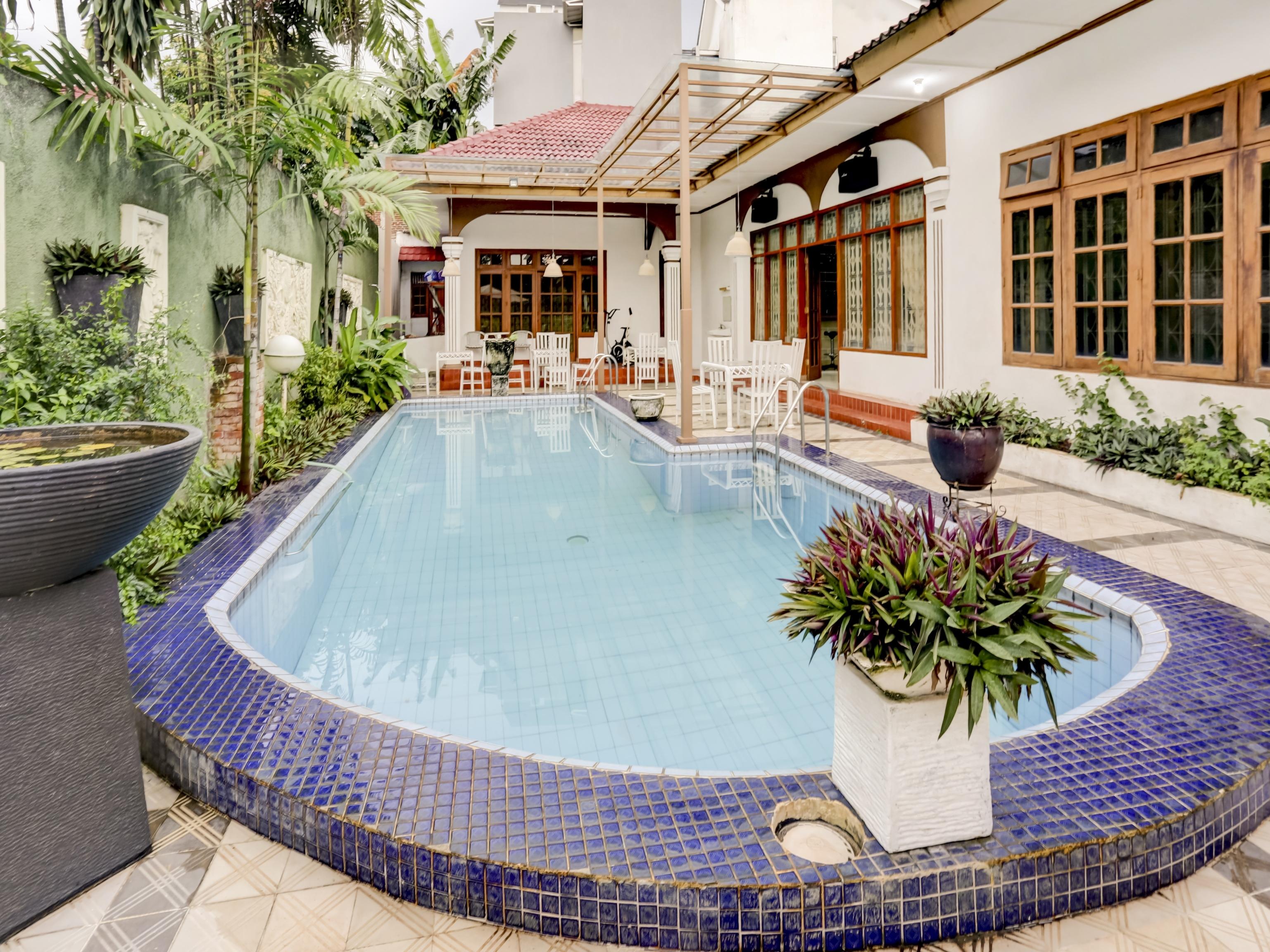 Oyo 90066 Tobana Pejaten House Jakarta Buitenkant foto