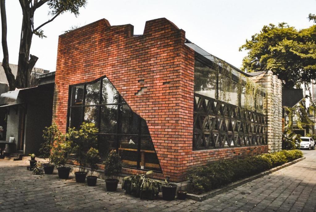 Oyo 90066 Tobana Pejaten House Jakarta Buitenkant foto